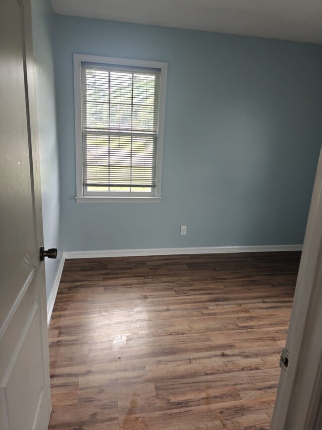 Building Photo - 4525 Legion Rd