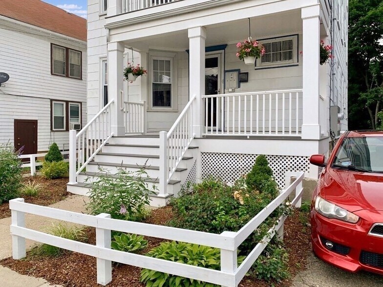 Primary Photo - 8 Wyvern St