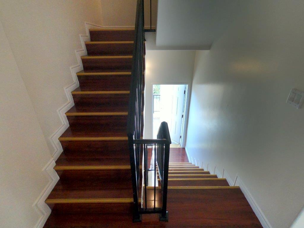 Building Photo - 8735 Cedros Ave