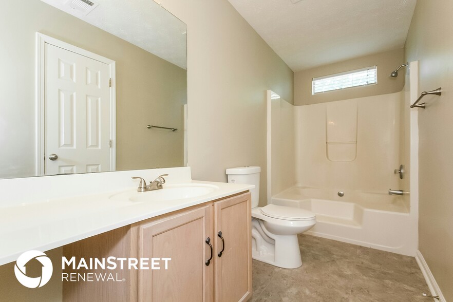 Building Photo - 6661 Rebecca Lou Ln