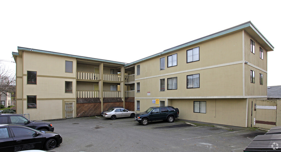 Primary Photo - 301 Apartments