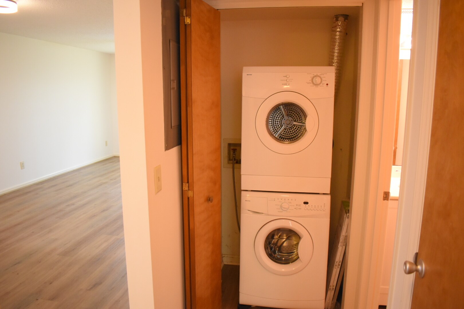 Building Photo - 3631 Saint Johns Ct
