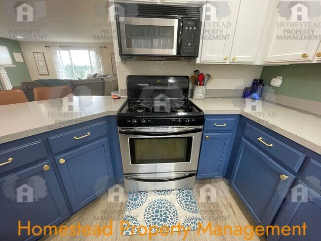 Building Photo - OUTSTANDING SOUTH SALEM LOCATION! HOME WITH A VIEW!