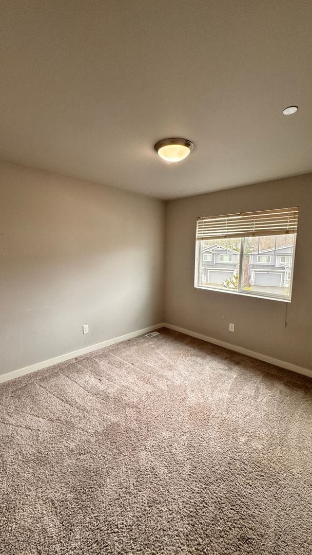 Building Photo - 4 bedroom 2.5 bath house in Auburn