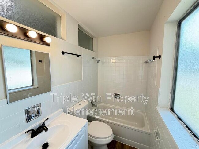 Building Photo - 2257 Luxmore Dr