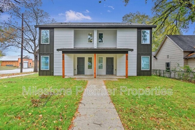 Building Photo - 101-103 E Bond St