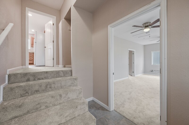 Building Photo - 5520 Coyote Ln