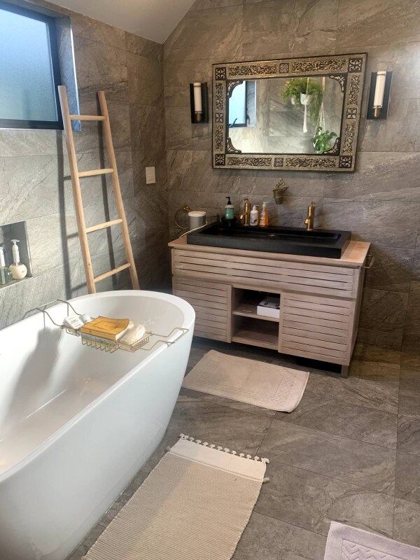 Building Photo - 1126 N Hoover St