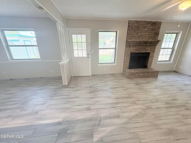 Building Photo - 3444 Tascosa St