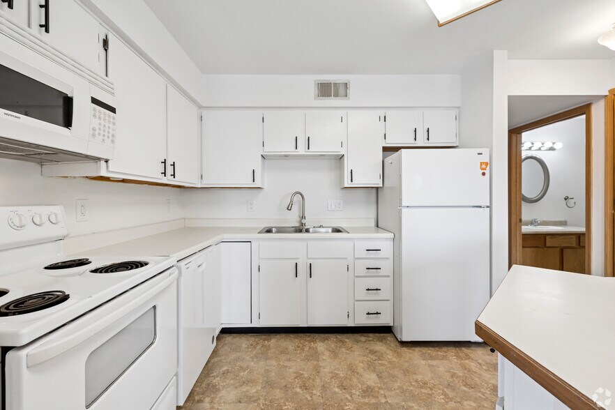 Building Photo - Robinson Park Apartments