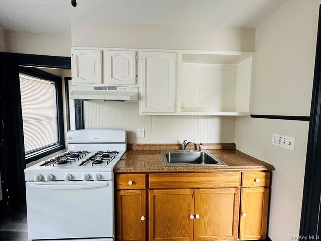 Building Photo - 78 Garden St