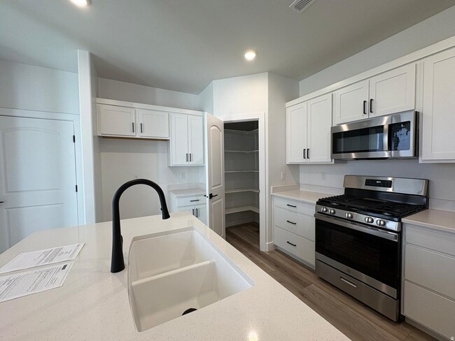 Building Photo - 6134 Red Sand Ln