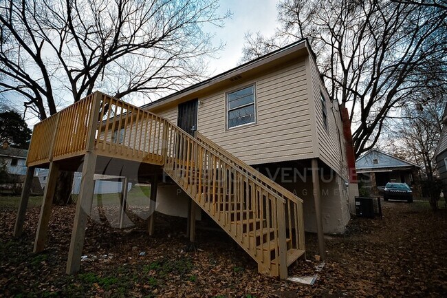 Building Photo - 4104 41st Ave N