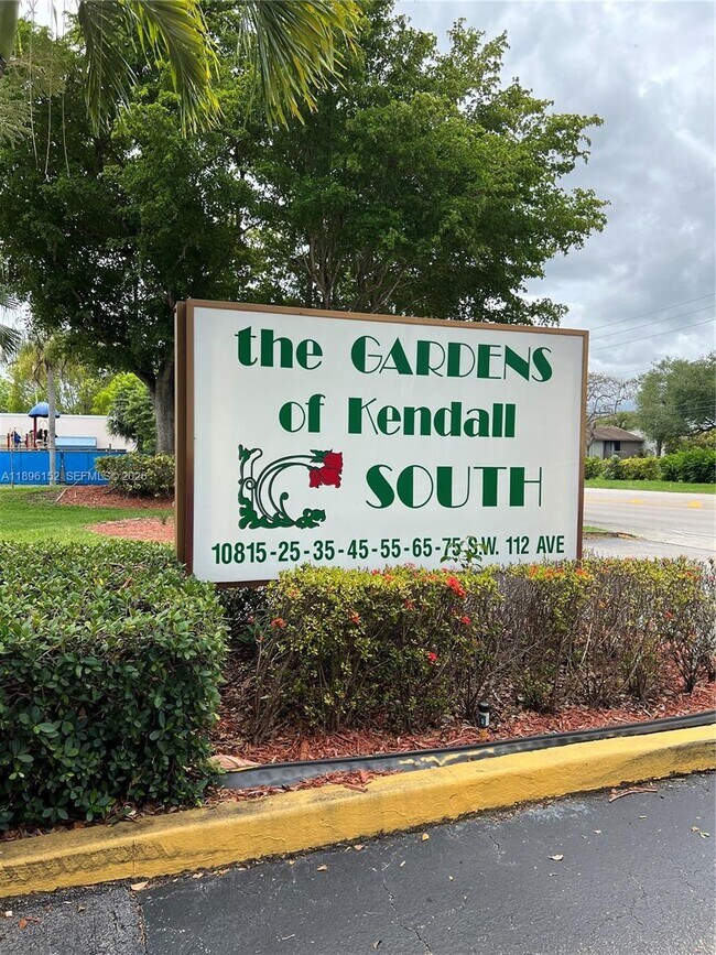 Building Photo - 10855 SW 112th Ave