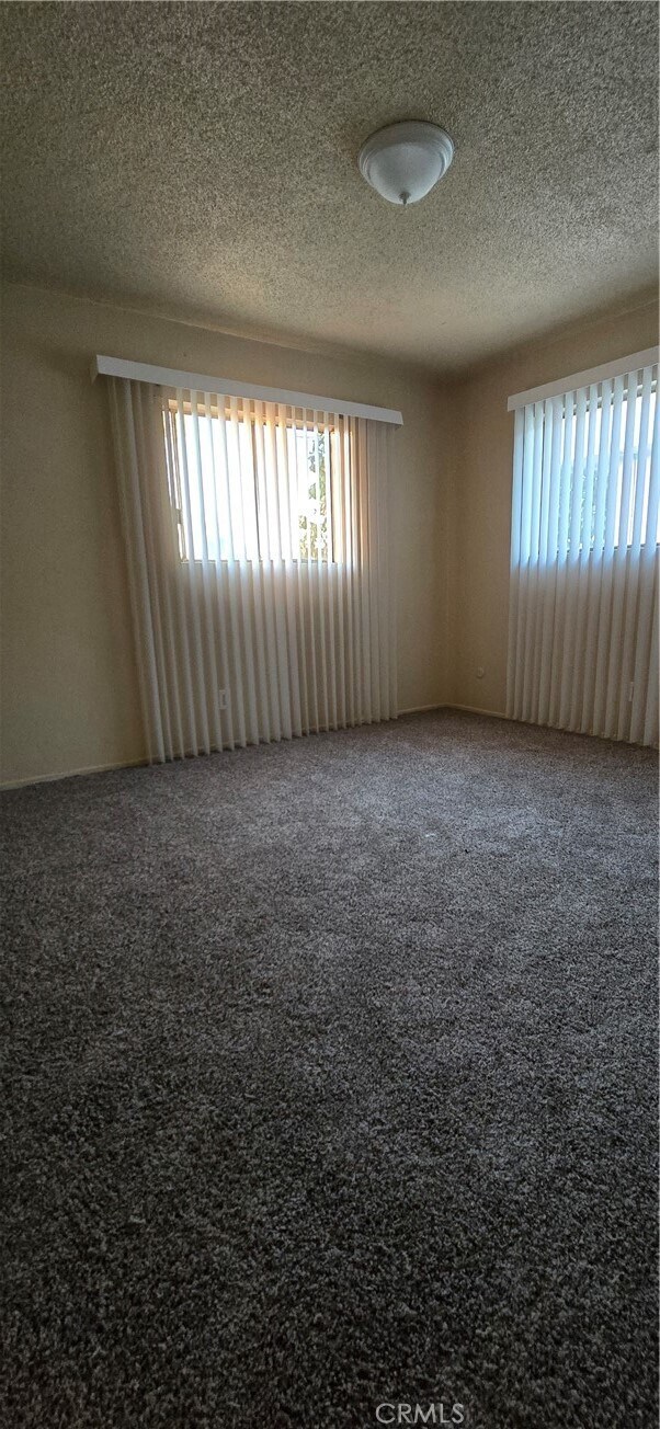 Building Photo - 3856 W 113th St