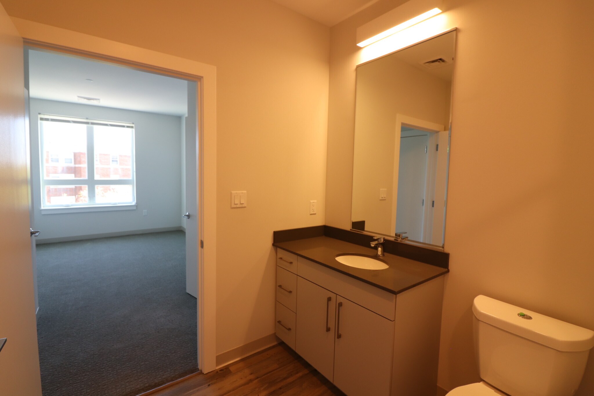 Building Photo - 162 Washington St