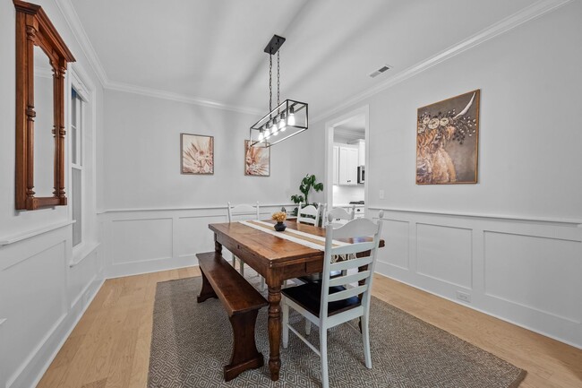 Building Photo - Exquisite 4 Bedroom/4 bath home in the Wyn...