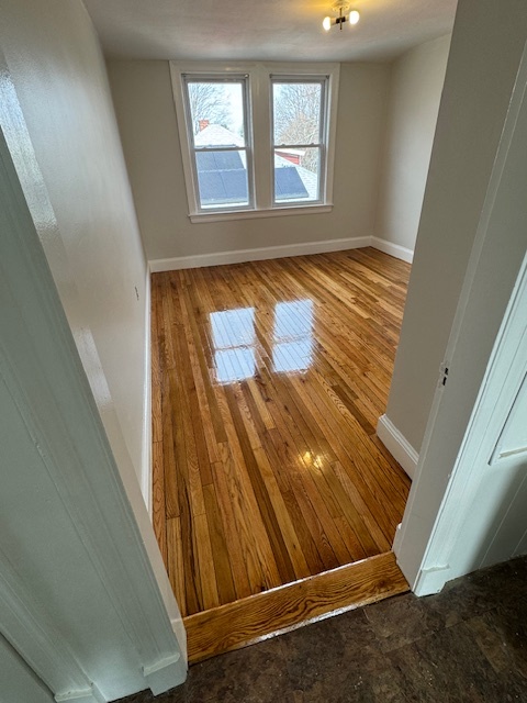 Bright Sunny Bedroom - 64 Plymouth St