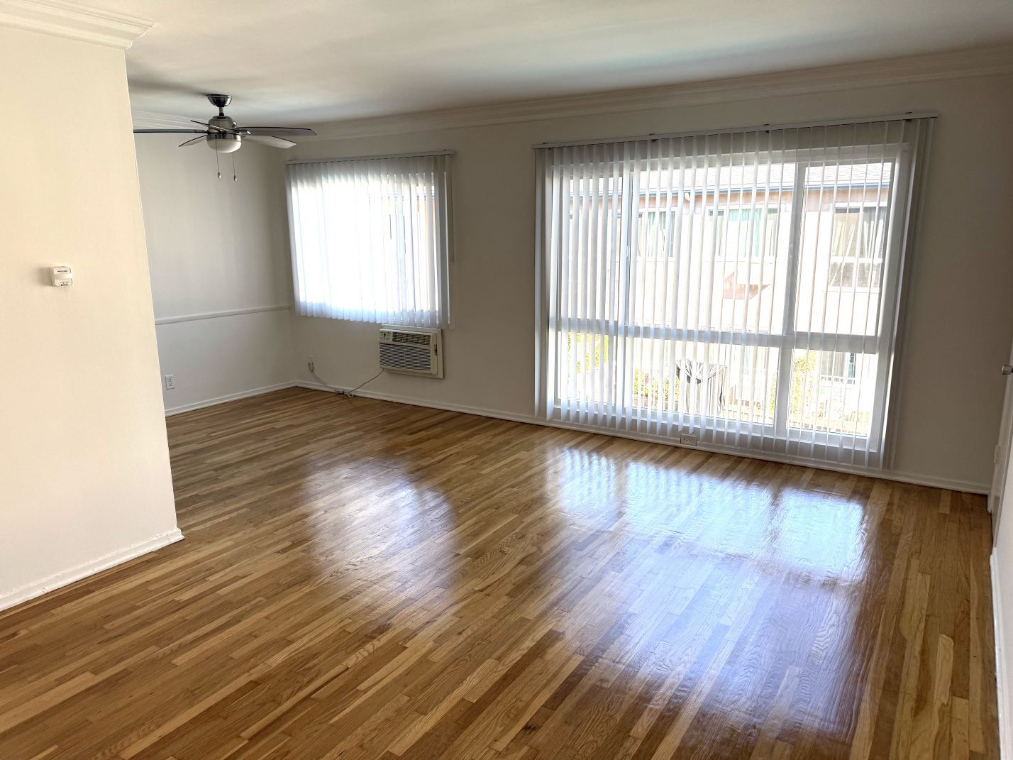 LVR and DR - hardwood floors - 4445 Murietta Ave