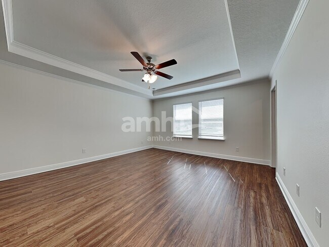 Building Photo - 1048 Lake Trudy Dr