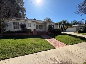 Building Photo - 15440 Dickens St