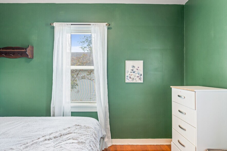 Building Photo - 2637 17th St