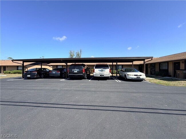 Building Photo - 823 Gleason Pkwy