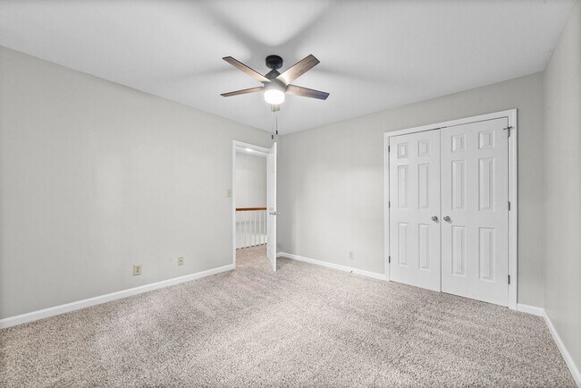 Building Photo - Pet Friendly Three Bedroom!