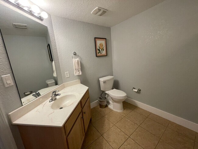 Building Photo - 6504 Bridge Water Way