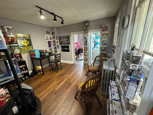 Building Photo - 636-638 N Lime St