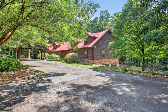 Building Photo - 1785 Whitley Rd