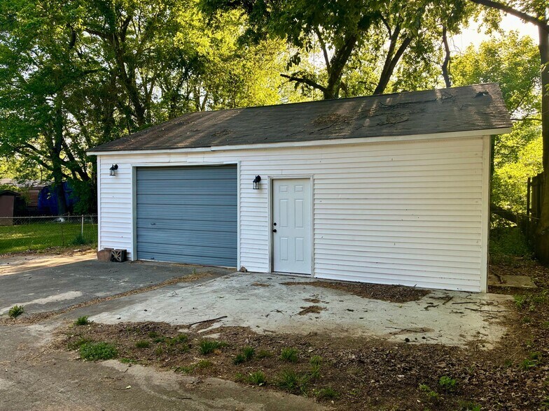 Building Photo - 2207 Swanson Ct NW