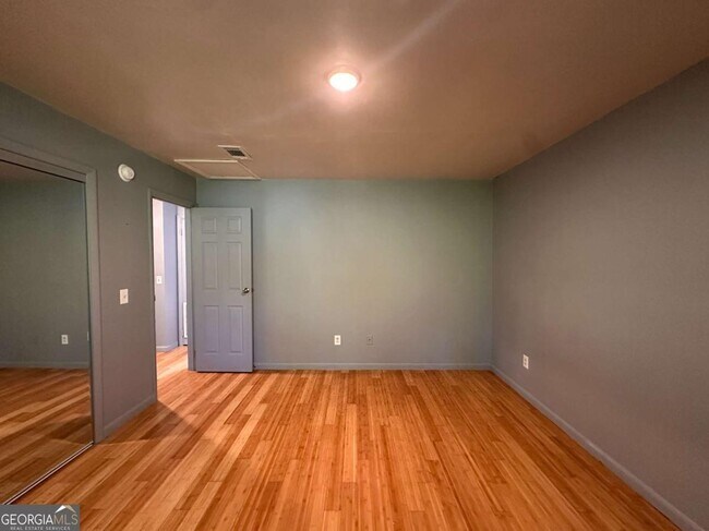 Building Photo - 107 Sea Parc St