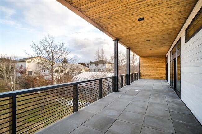 Building Photo - Modern Newly Built 4 Bed, 3 Bath Home!