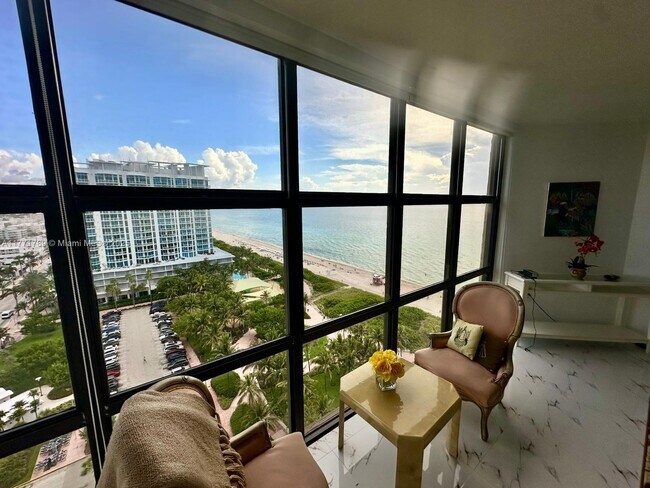 Building Photo - 6423 Collins Ave