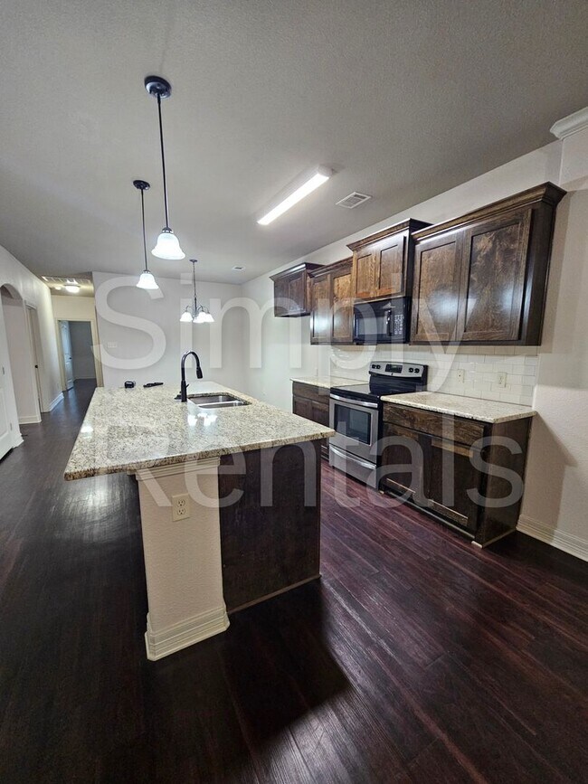 Building Photo - 509 Baylor Dr