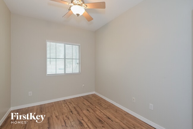 Building Photo - 9657 N Deimos Dr