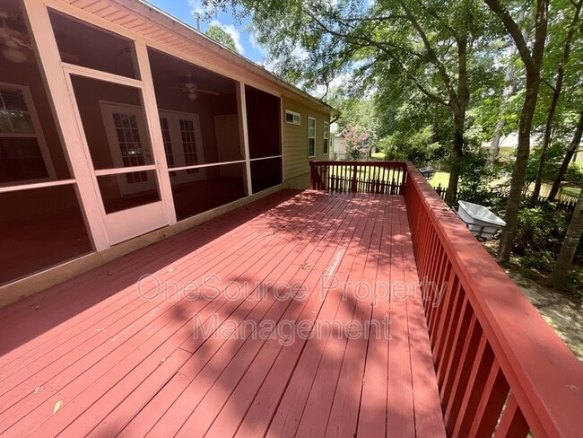 Building Photo - 979 Watersview Dr