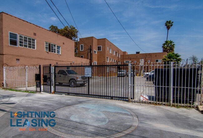 Building Photo - 5120 S Avalon Blvd