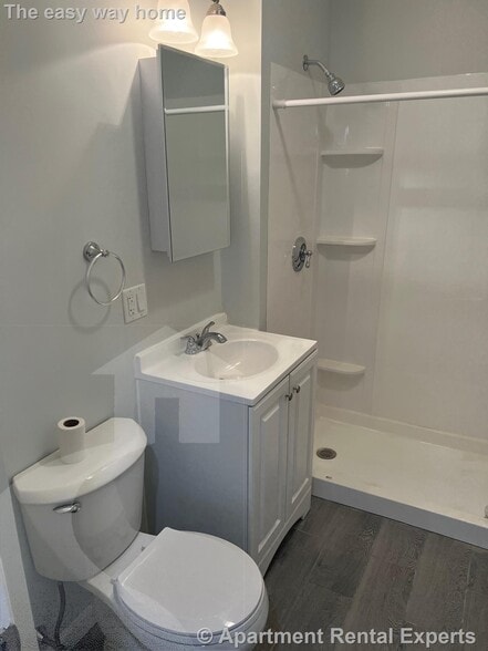 Building Photo - 10 Cady Ave