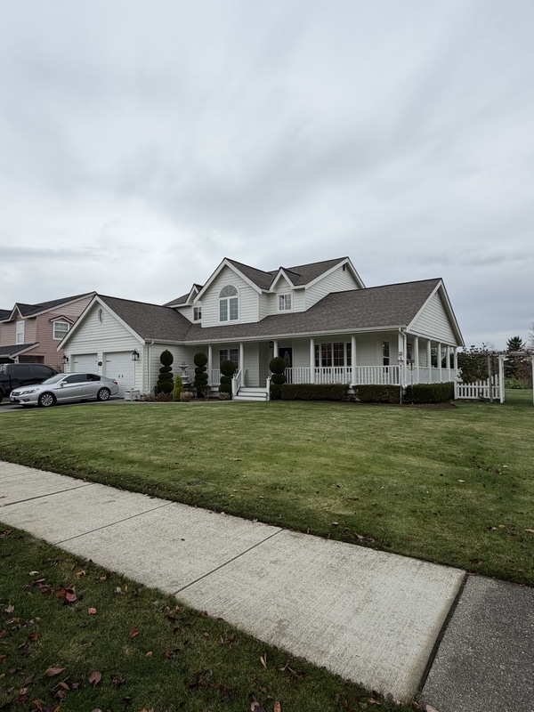 Building Photo - 700 Sunrise Dr