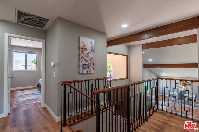 Building Photo - 20456 Strathern St