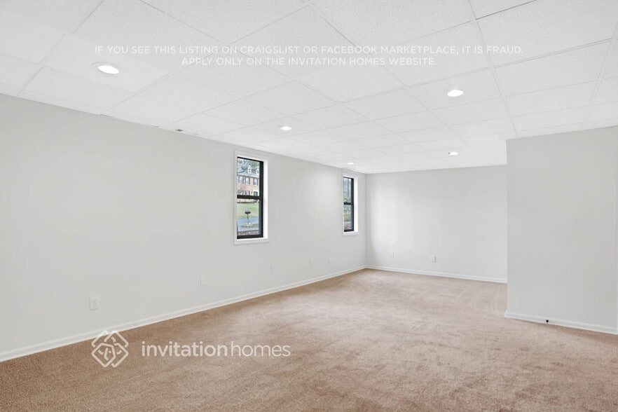 Building Photo - 1790 Blackwillow Dr