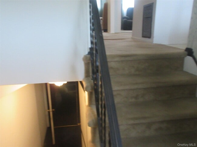 Building Photo - 5 Coyne Dr