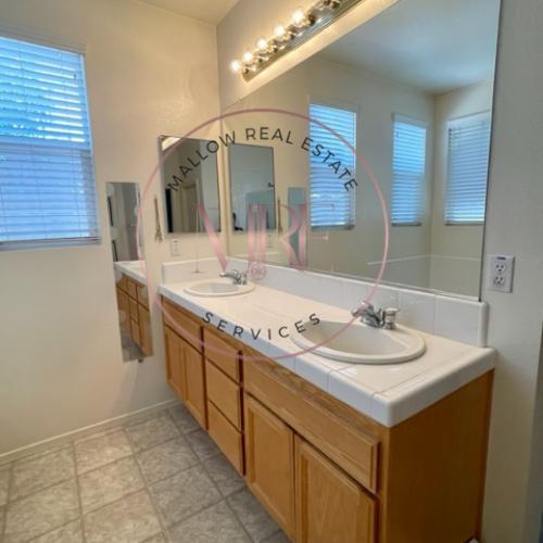 Building Photo - 5578 Poppy Way