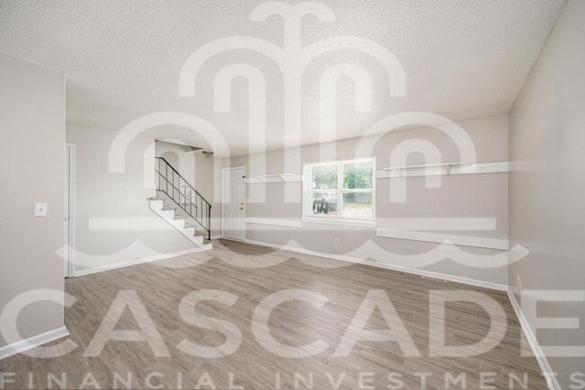 Building Photo - 108 N Chestnut St