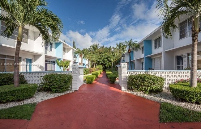 Building Photo - 9455 Bay Harbor Terrace