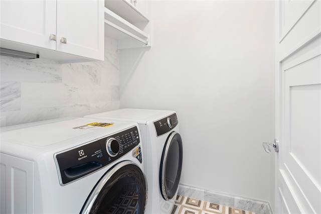 Building Photo - 5635 Cecina Dr