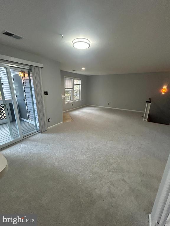 Building Photo - 12926 Grays Pointe Rd