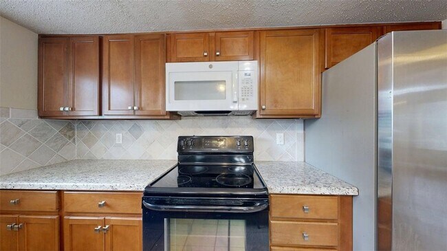 Building Photo - 1506 Lemon Tree Ln